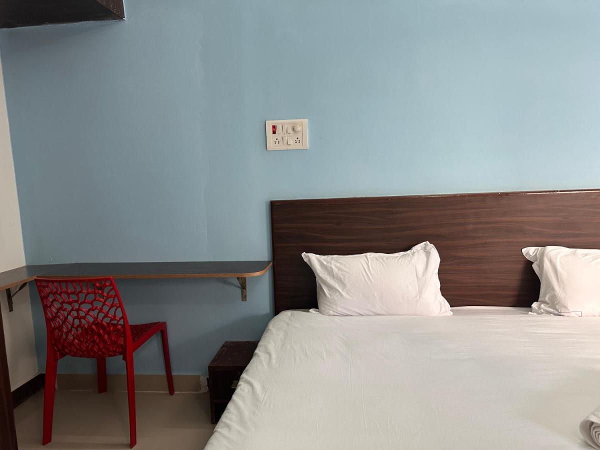 Mps Saai Residency Hotell Tiruvannāmalai Exteriör bild
